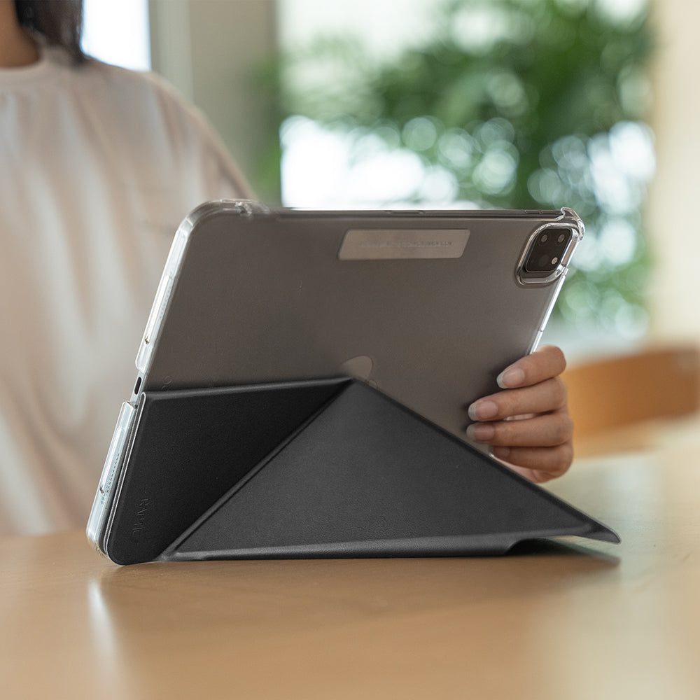 Apple iPad Pro 11 2025 M5 Raptic Clear Folio Airbagli Şeffaf Kapaklı Katlanabilir Standlı Kılıf