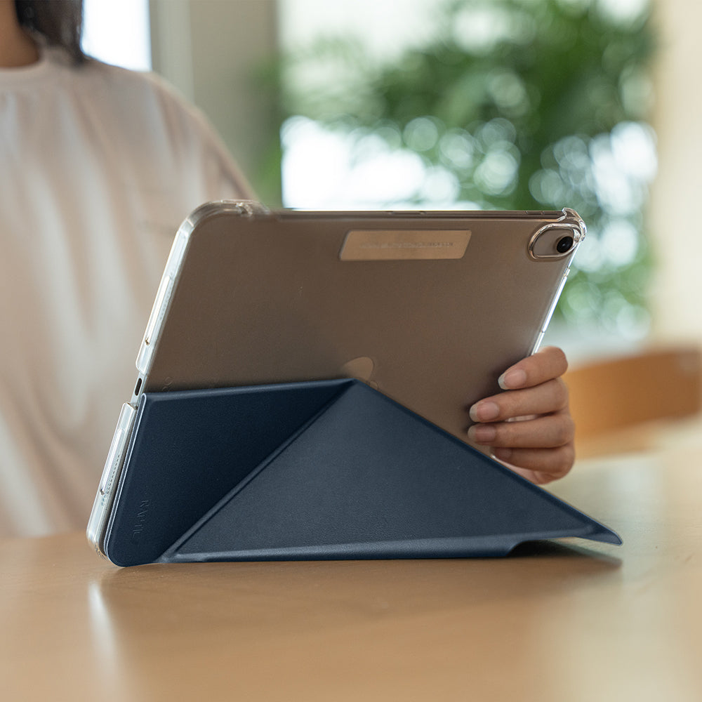 Apple iPad Pro 11 2025 M5 Raptic Clear Folio Airbagli Şeffaf Kapaklı Katlanabilir Standlı Kılıf