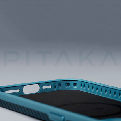 Apple iPhone 15 Pro Kılıf M-safe Şarj Özellikli 1500D Aramid Fiber Pitaka Military-Grade Classic Serisi Black-Grey Twill Kapak