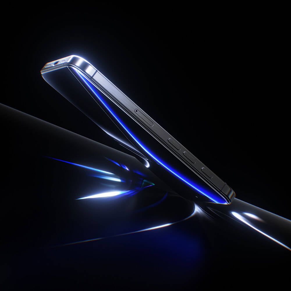 Apple iPhone 16 Pro Benks Glass Warrior Safir Coating 0.9mm Kenarları Dayanıklaştırılmış Cam Ekran Koruyucu + Kolay Uygulama Aparatı