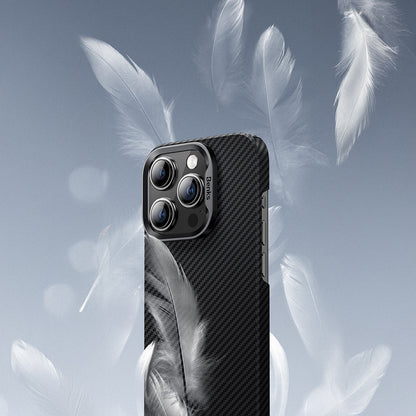 Apple iPhone 16 Pro Kılıf Benks M-safe Şarj Özellikli Metal Kamera Çerçeveli Magnetik ArmorAir 600D Kevlar Fiber Kapak