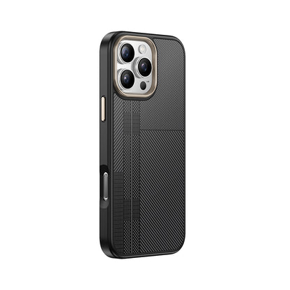 Apple iPhone 16 Pro Kılıf M-safe Şarj Özellikli Karbon Fiber Görünümlü Zore Antina Kapak