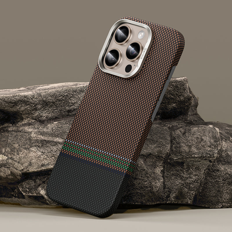 Apple iPhone 16 Pro Kılıf M-safe Şarj Özellikli Karbon Fiber Tasarımlı Benks Prestige ArmorAir Kevlar Kapak