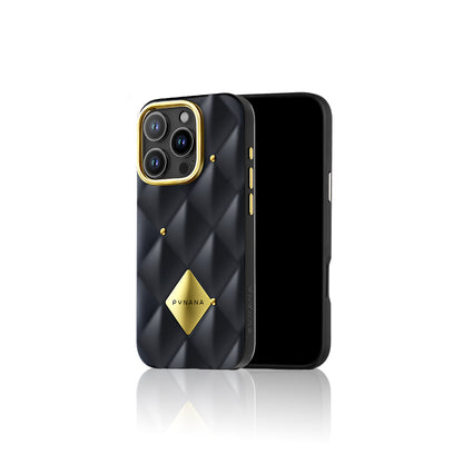 Apple iPhone 16 Pro Kılıf Parlak Arka Yüzeyli Kabartma Tasarımlı Kapitone Pynana Metal Diamond Serisi Kapak