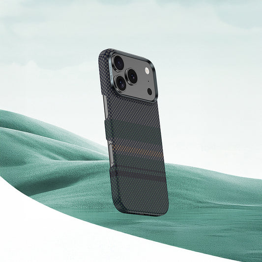 Apple iPhone 17 Kılıf M-safe Şarj Özellikli Karbon Fiber Tasarımlı Benks Aurora ArmorAir Kevlar Kapak