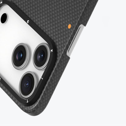 Apple iPhone 17 Pro Kılıf M-safe Şarj Özellikli Aramid Fiber Youngkit 1500D Extreme Wing Titanyum-Gold Serisi Kapak