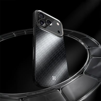 Apple iPhone 17 Pro Kılıf M-Safe Şarj Özellikli Benks ArmorAir ArmorGrid Serisi Kevlar Kapak