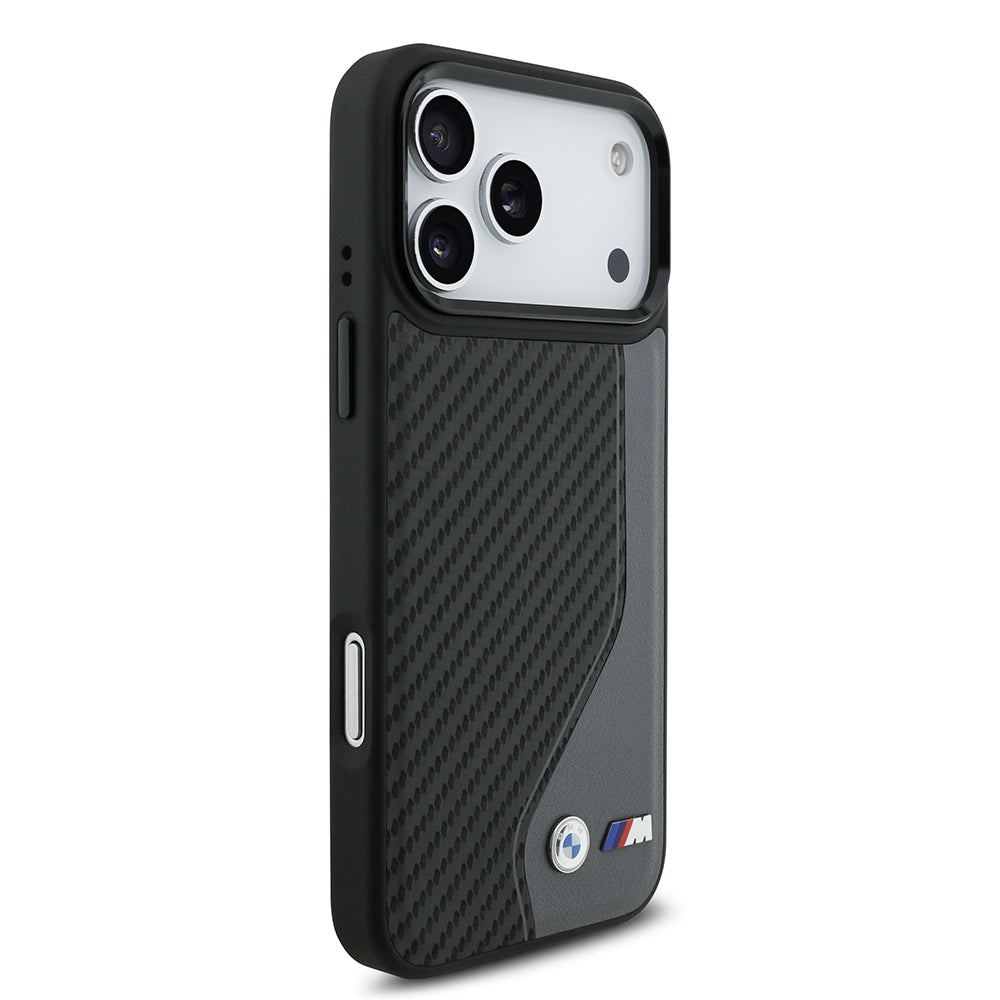 Apple iPhone 17 Pro Max Kılıf BMW Orjinal Lisanslı M-safe Şarj Özellikli Metal BMW ve M Logolu PU Karbon Tasarımlı Kapak