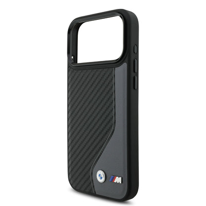 Apple iPhone 17 Pro Max Kılıf BMW Orjinal Lisanslı M-safe Şarj Özellikli Metal BMW ve M Logolu PU Karbon Tasarımlı Kapak