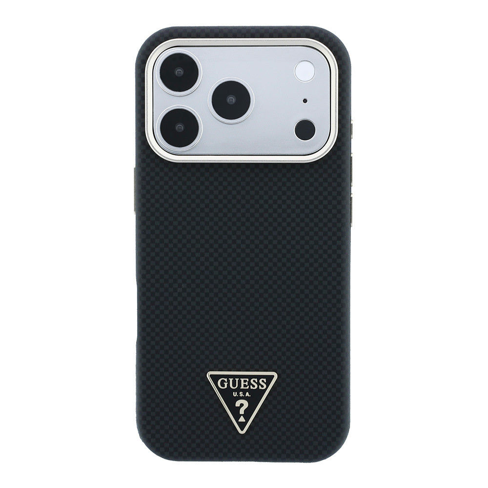 Apple iPhone 18 Pro Kılıf Guess Orjinal Lisanslı M-safe Şarj Özellikli PU Metal Üçgen Logolu Karbon Fiber Kevlar Kapak