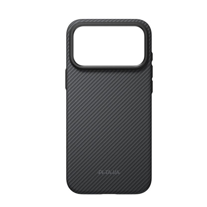 Apple iPhone 18 Pro Max Kılıf M-safe Şarj Özellikli Aramid Karbon Fiber Pitaka Military-Grade Classic Serisi New Logo Black-Grey Twill Kapak