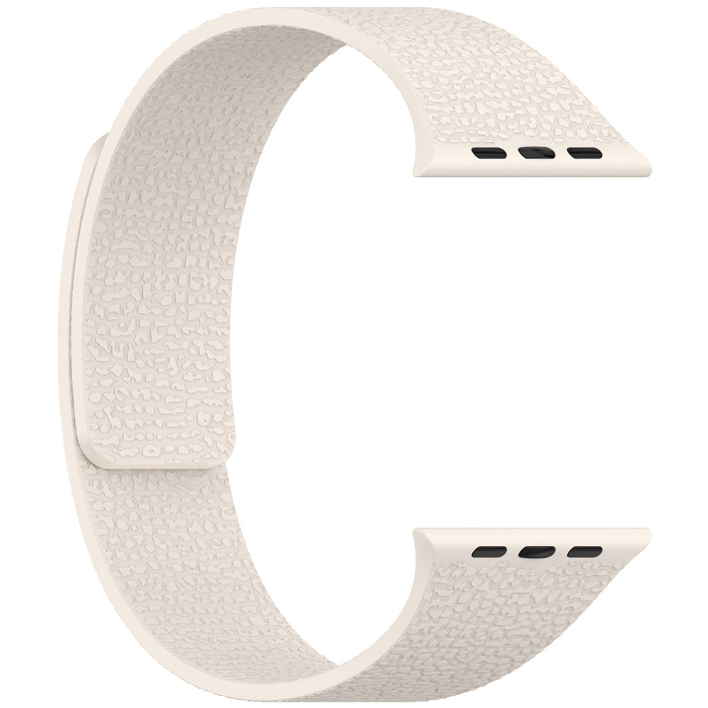 Apple Watch 7 41mm Zore KRD-136 Kabartma Desenli Silikon Kordon